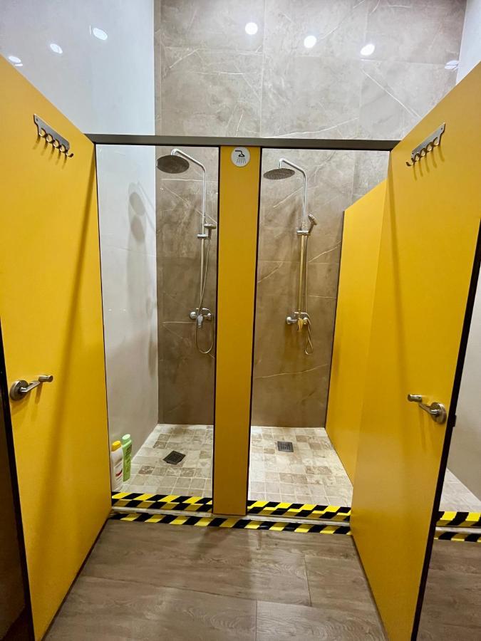 Velvet Hostel Мадрид Экстерьер фото
