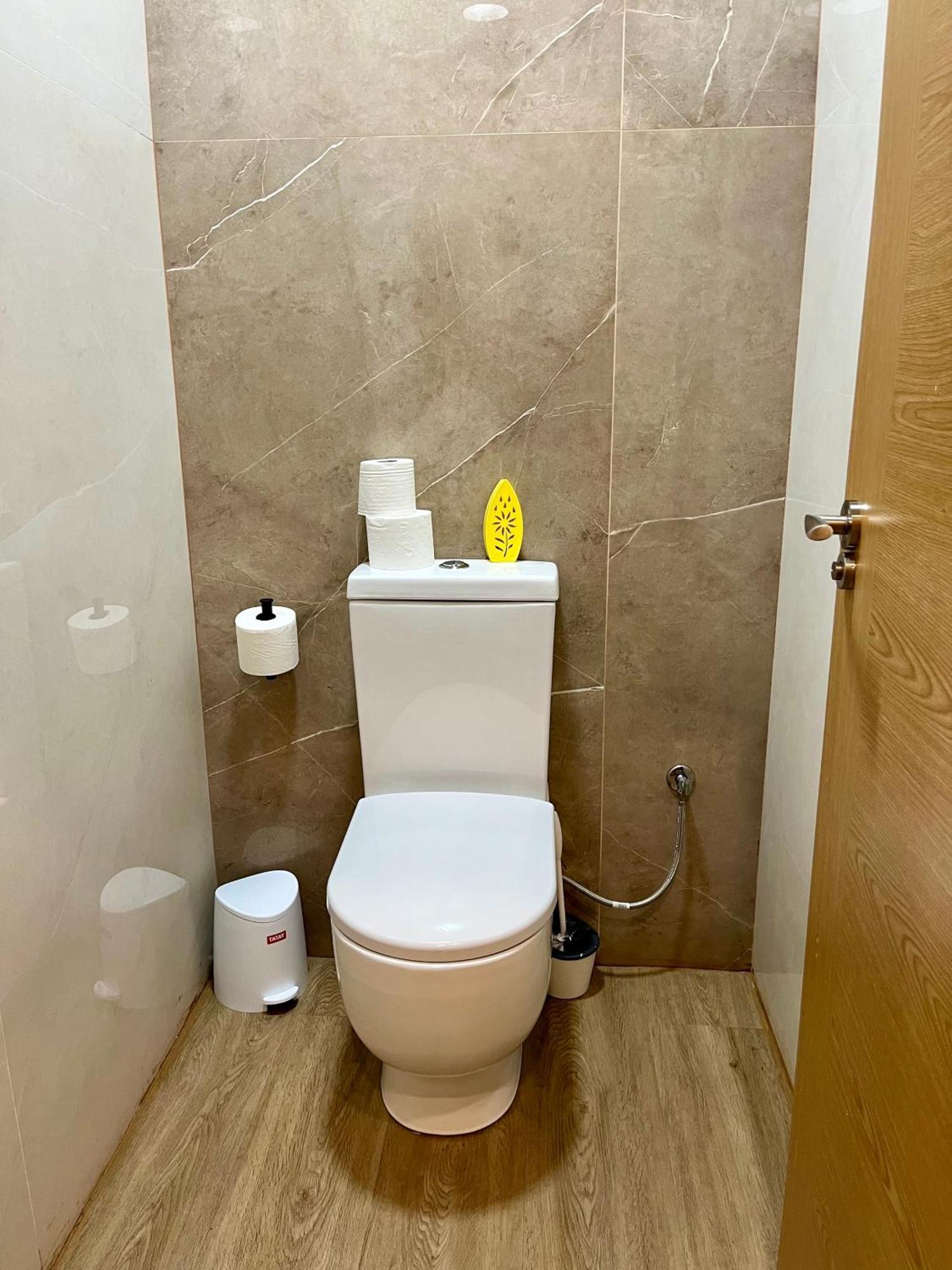 Velvet Hostel Мадрид Экстерьер фото