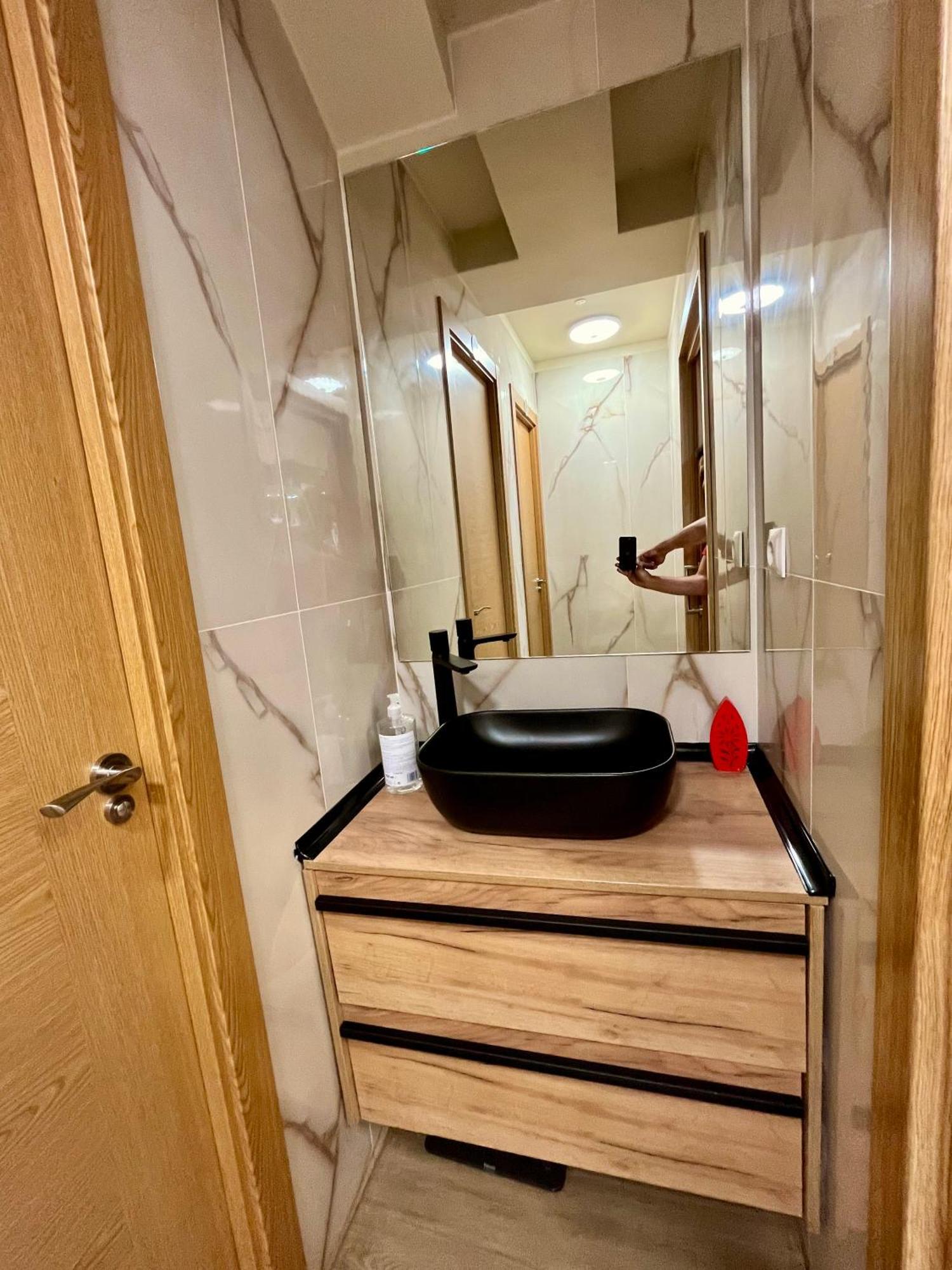Velvet Hostel Мадрид Экстерьер фото